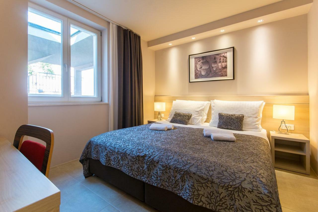 Apartment Villa Molunat *