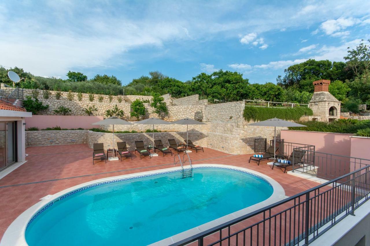 Villa Molunat * Molunat